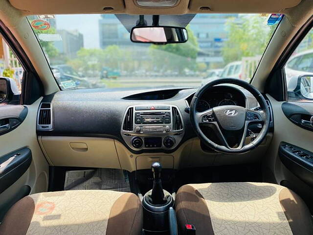 Used Hyundai i20 [2010-2012] Sportz 1.2 BS-IV in Ahmedabad