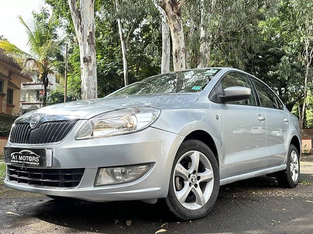 Used Skoda Rapid [2014-2015] 1.5 TDI CR Ambition AT with Alloy Wheels in Pune