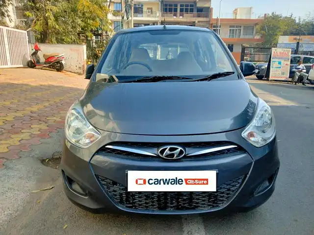 Used 2013 Hyundai i10 in Noida