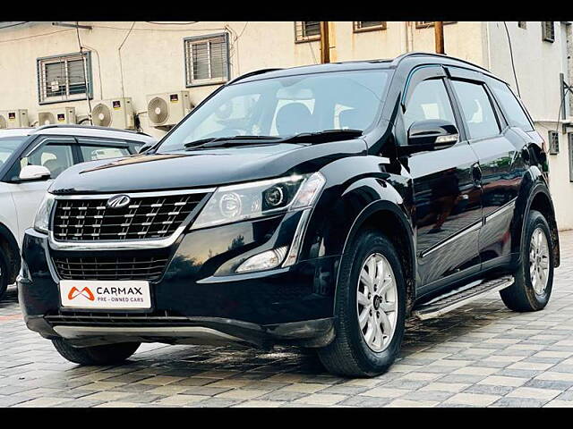 Used Mahindra XUV500 [2015-2018] W9 in Surat