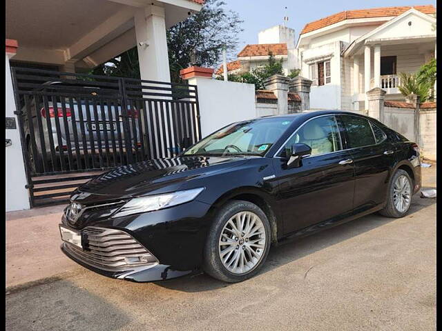 Used Toyota Camry Hybrid in Chennai