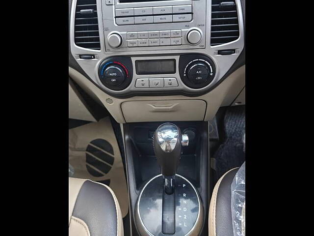 Used Hyundai i20 [2012-2014] Sportz (AT) 1.4 in Dehradun