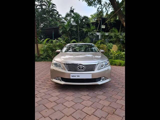 toyota camry hybrid olx