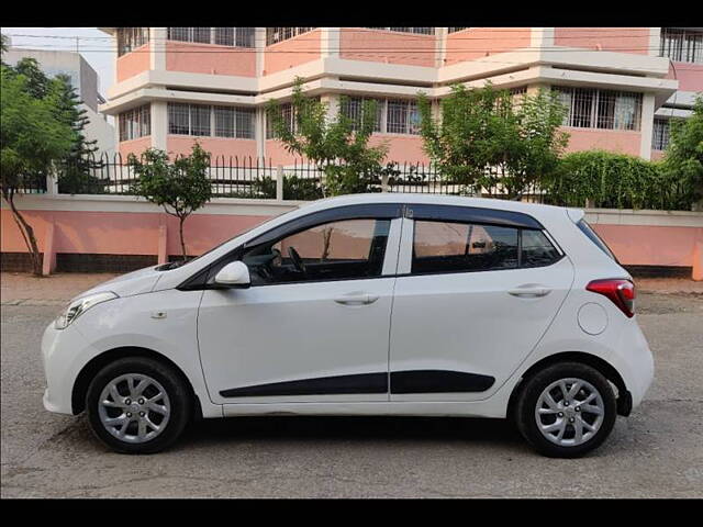 Used Hyundai Grand i10 [2013-2017] Sportz 1.2 Kappa VTVT [2016-2017] in Indore