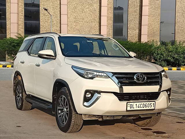 Used Toyota Fortuner [2016-2021] 2.8 4x4 AT [2016-2020] in Delhi