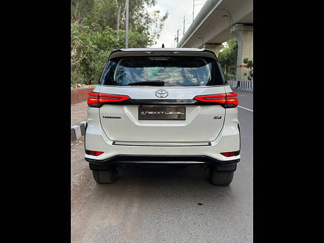 Used Toyota Fortuner Legender 2.8 4X4 AT in Delhi