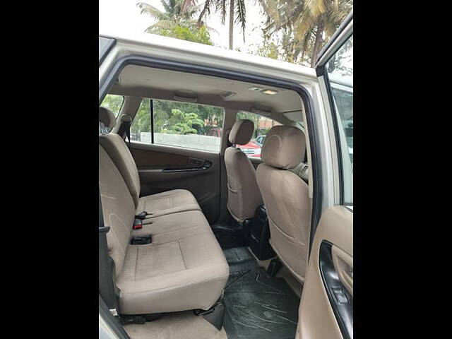 Used Toyota Innova [2015-2016] 2.5 GX BS III 8 STR in Bangalore