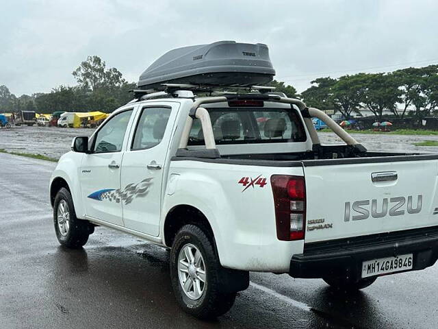 Used Isuzu D-Max V-Cross [2016-2018] 4x4 in Nashik