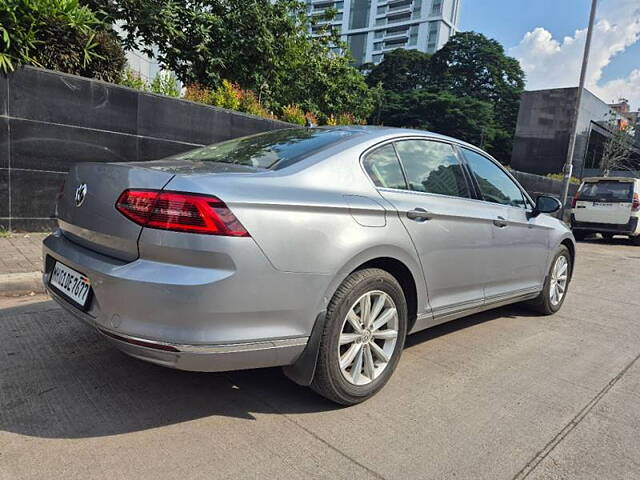 Used Volkswagen Passat Highline in Pune