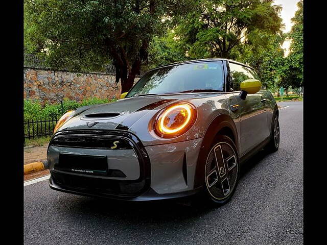 Used MINI Cooper SE Charged Edition in Delhi