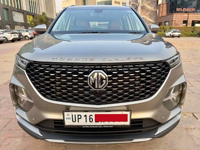 Used 2023 MG Hector Plus in Delhi