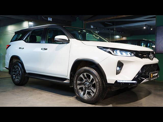 Used Toyota Fortuner Legender 2.8 4X4 AT in Delhi