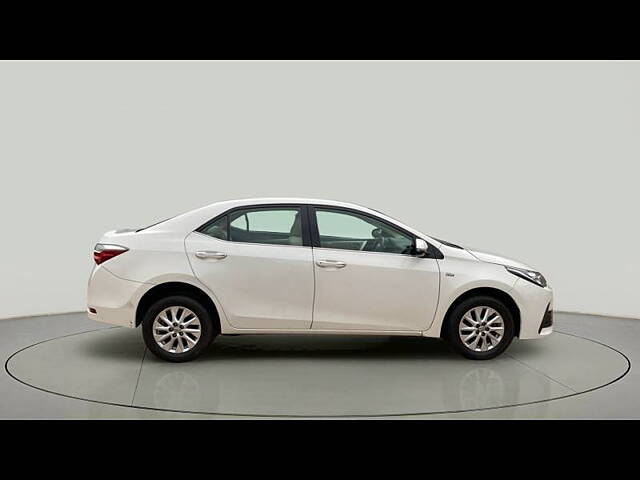 Used Toyota Corolla Altis G Petrol in Kolkata