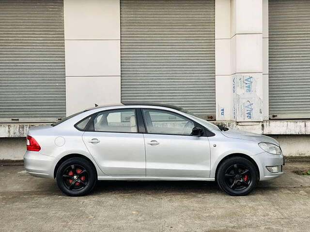 Used Skoda Rapid [2014-2015] 1.5 TDI CR Ambition with Alloy Wheels in Thane