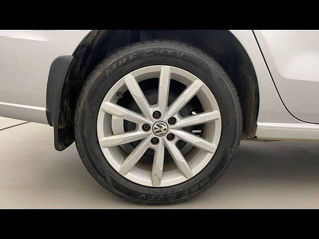 Used Volkswagen Vento [2015-2019] Highline Plus 1.2 (P) AT 16 Alloy in Chennai