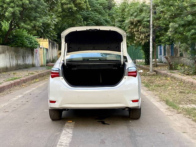 Used Toyota Corolla Altis G Petrol in Delhi