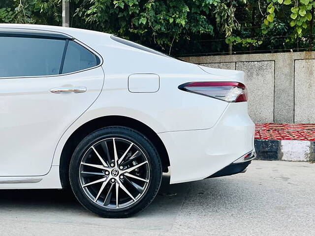 Used Toyota Camry Hybrid in Delhi