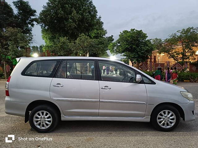 Used Toyota Innova [2005-2009] 2.5 V 7 STR in Hyderabad