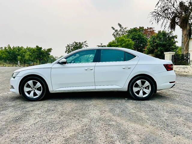 Used Skoda Superb [2014-2016] Ambition 2.0 TDI CR AT in Gurgaon