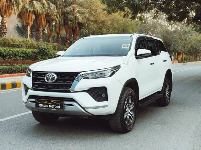 Used Toyota Fortuner 4X2 MT 2.8 Diesel in Delhi