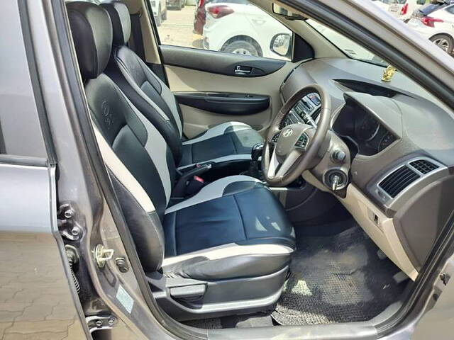 Used Hyundai i20 [2012-2014] Sportz 1.4 CRDI in Aurangabad