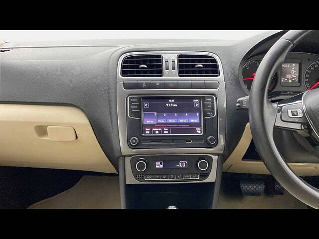 Used Volkswagen Vento [2015-2019] Highline Plus 1.5 AT (D) 16 Alloy in Hyderabad