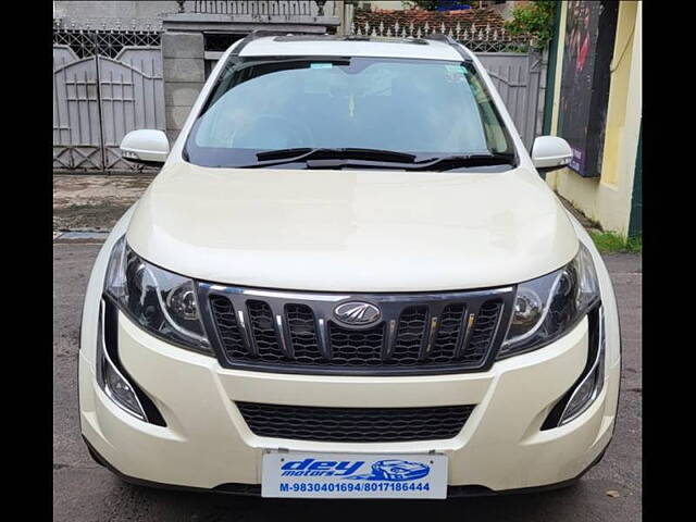 Used 2018 Mahindra XUV500 in Kolkata