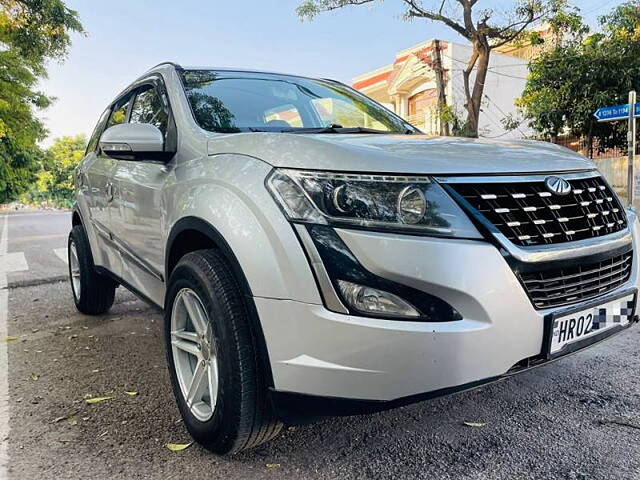 Used Mahindra XUV500 W7 AT [2018-2020] in Mohali