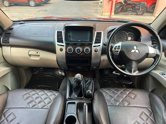 Used Mitsubishi Pajero Sport 2.5 MT in Kolkata