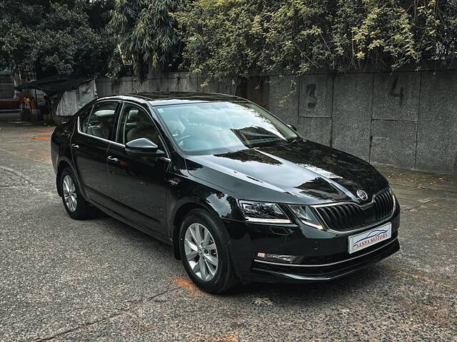 Used 2018 Skoda Octavia in Delhi