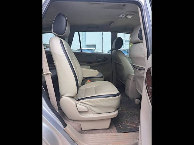 Used Toyota Innova [2005-2009] 2.5 V 7 STR in Bangalore