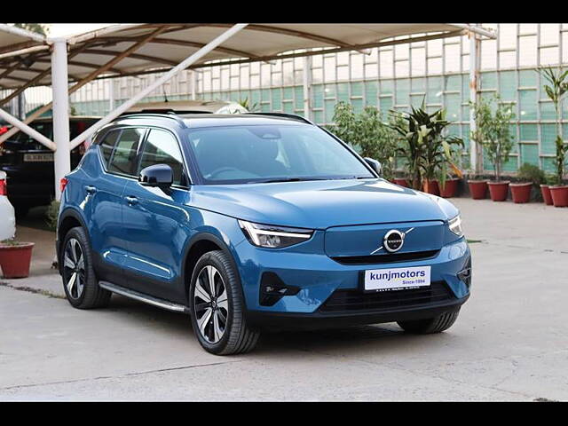 Used 2023 Volvo XC40 in Delhi