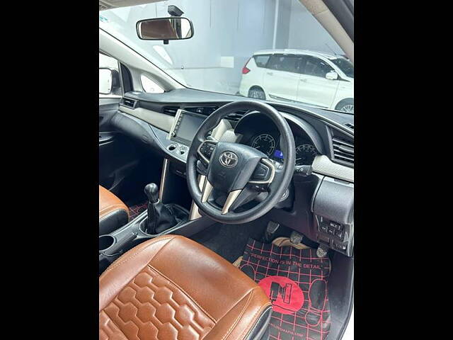 Used Toyota Innova Crysta [2016-2020] 2.4 G 8 STR [2016-2017] in Hyderabad