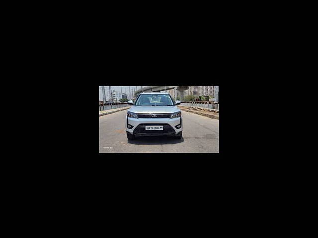 Used Mahindra XUV300 [2019-2024] W4 1.2 Petrol in Noida