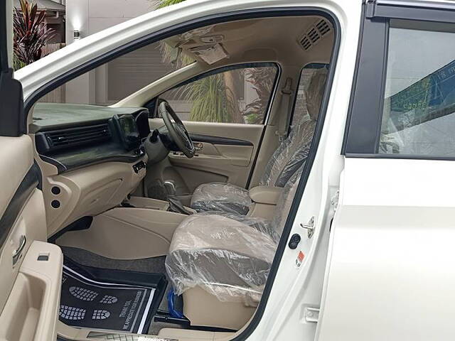 Used Toyota Rumion V AT in Delhi