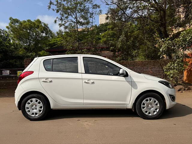 Used Hyundai i20 [2010-2012] Magna 1.4 CRDI in Kolhapur