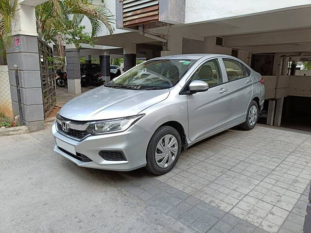 Used Honda City 4th Generation S Petrol in Hyderabad