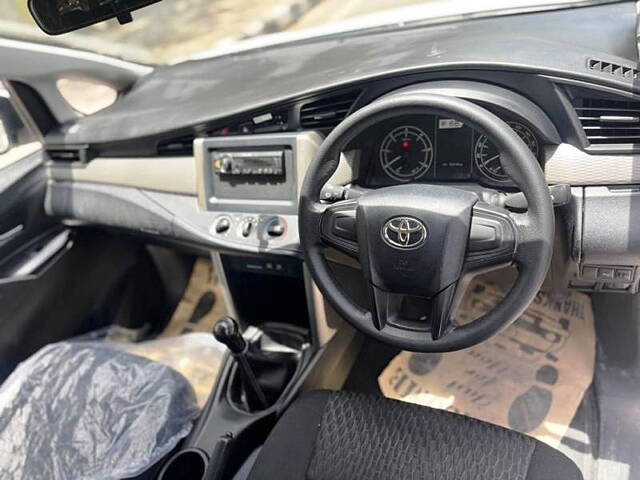 Used Toyota Innova Crysta [2016-2020] 2.4 G 7 STR [2016-2017] in Delhi