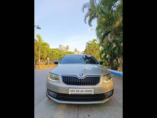 Used 2015 Skoda Octavia in Mumbai