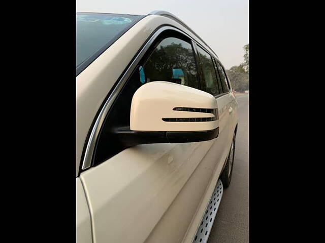 Used Mercedes-Benz GLS [2016-2020] 400 4MATIC in Delhi