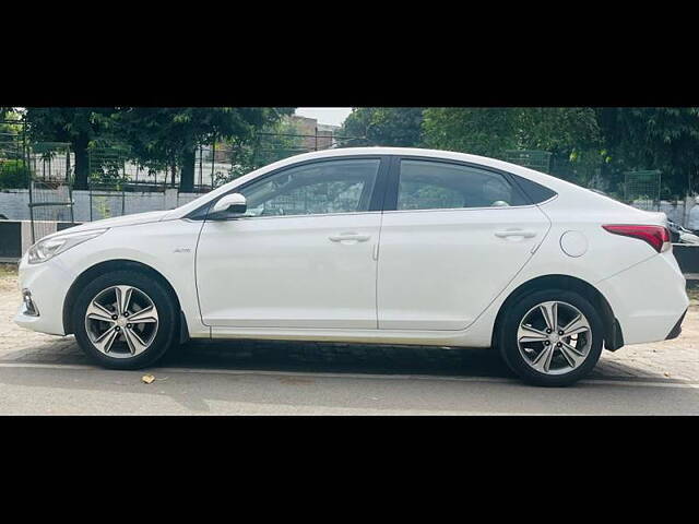 Used Hyundai Verna [2017-2020] SX (O) 1.6 CRDi  AT in Kanpur