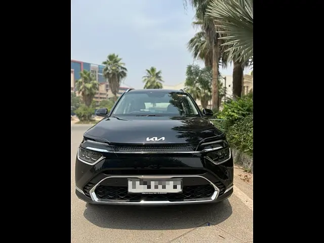 Used 2022 Kia Carens in Delhi