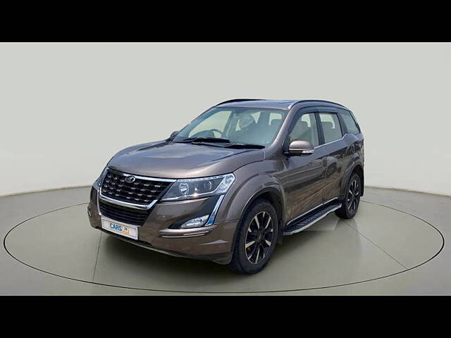 Used Mahindra XUV500 W11 (O) AT in Pune