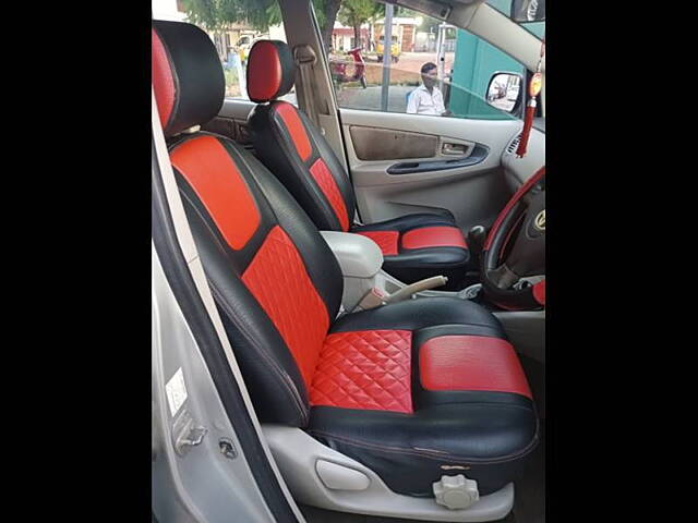 Used Toyota Innova [2012-2013] 2.5 G 8 STR BS-III in Madurai