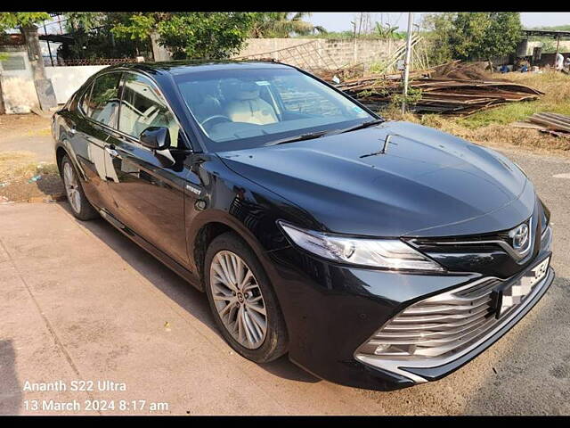 Used Toyota Camry Hybrid in Chennai