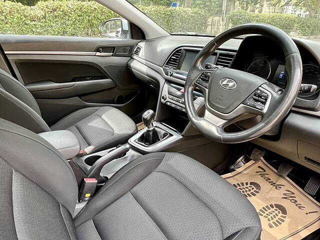 Used Hyundai Elantra [2016-2019] 2.0 SX MT in Delhi