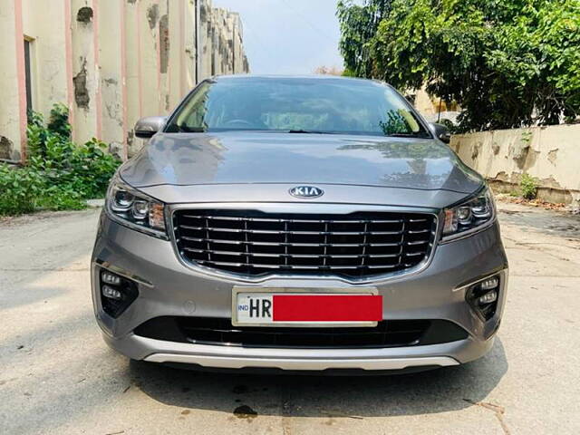 Used 2020 Kia Carnival in Delhi