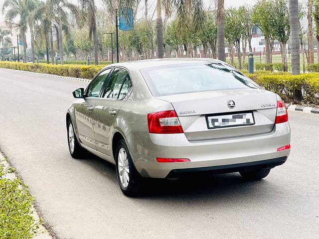 Used Skoda Octavia [2013-2015] Elegance 2.0 TDI AT in Mohali