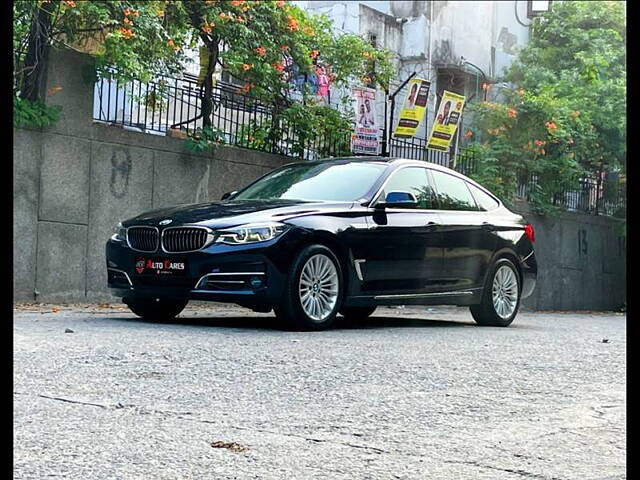 Used BMW 3 Series GT [2016-2021] 330i M Sport [2017-2019] in Delhi