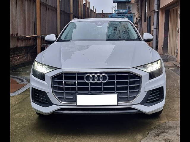 Used 2022 Audi Q8 Celebration for sale at Rs. 88,50,000 in Delhi - CarTrade